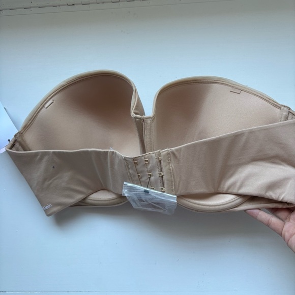 Calvin Klein Women's Tan Strapless Bra Sz 40D New - Picture 2 of 6